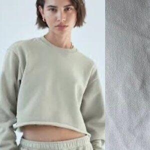 Aritzia TNA Sz XS Cozy Fleece Perfect Cropped Relaxed Grey Blue Sweater